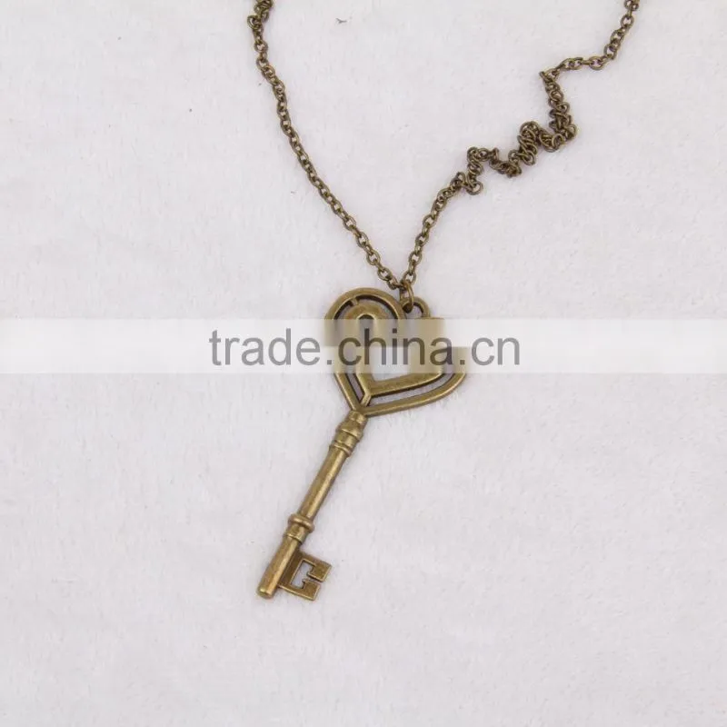New arrival pop steampunk key chain heart pendant bronze statement necklace 2015 yiwu fashion jewelry hot sale