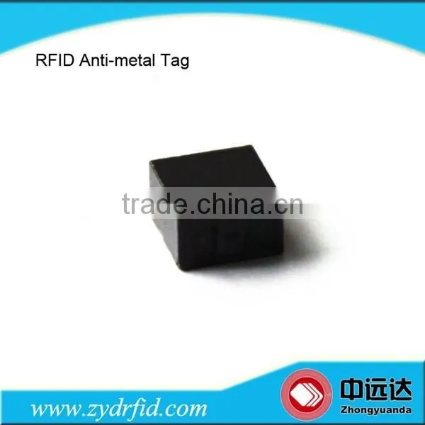 Small RFID Tags UHF Ceramic RFID Tag For Resistance to High Temperature