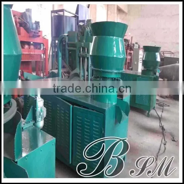 India High density wood sawdust processing briquette making machine