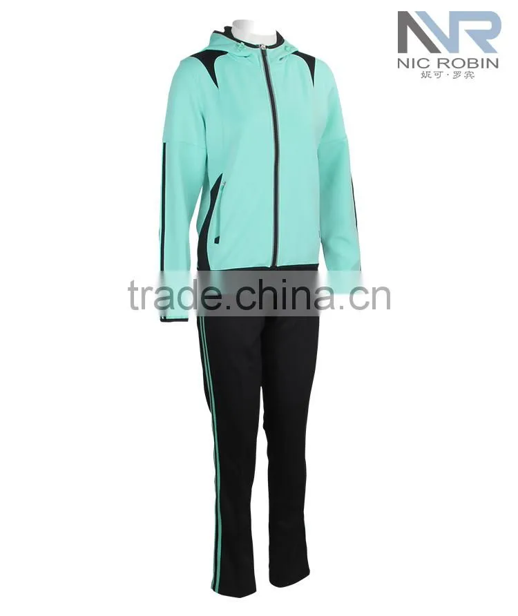 Wholesale OEM Custom Women's training wear Set factory tracksuit