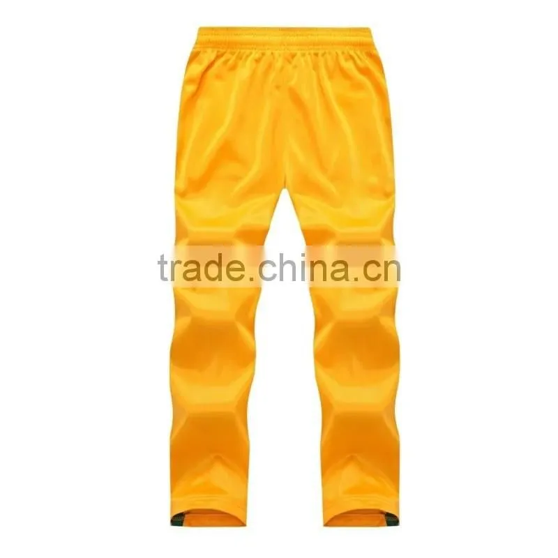 China Customized Sportswear Original Men Football Suit/OEM Quality Cheap Women Soccer Uniform