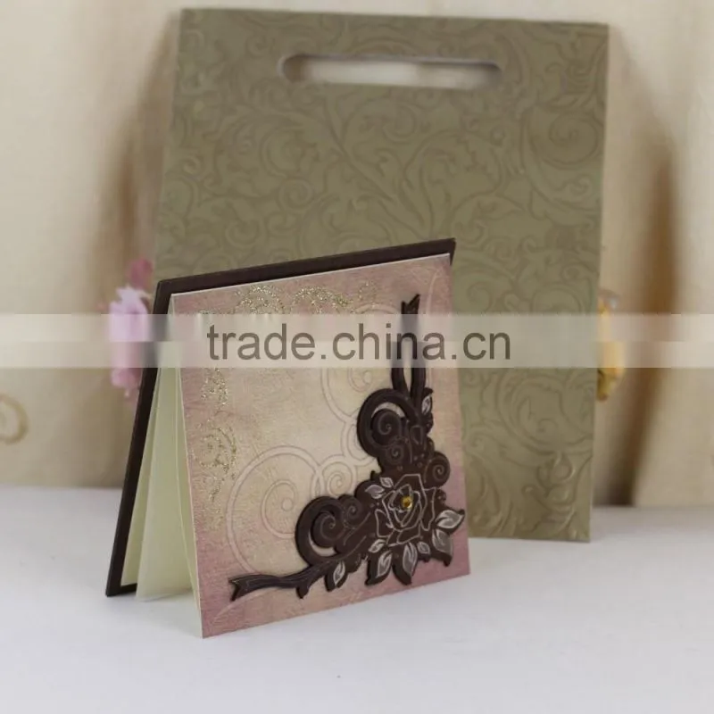 Fashionable Handmade Luxury Wooden Padded Wedding Invitation Cards