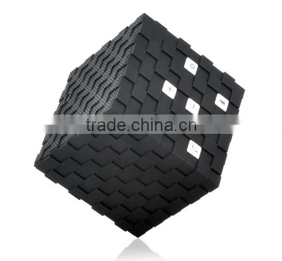 Best Quality Magic Cube subwoofer audio speaker with wireless mic