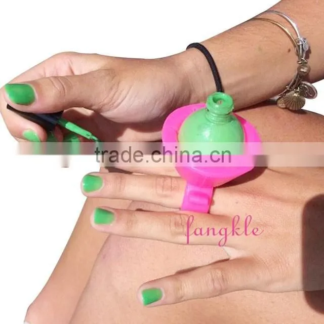 2016 New Rubber wearable nail polish holder