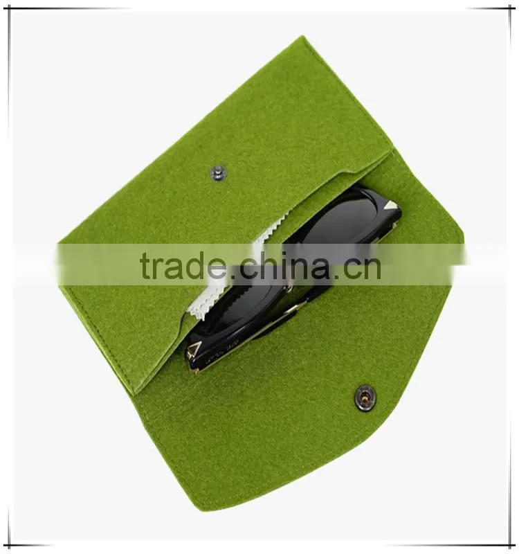New Design High Quality Custom Button Felt Mobile Phone Pouch