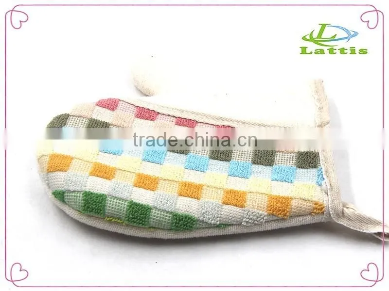 Cellulose bath cleaning thumb glove