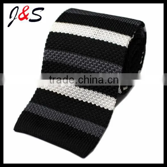 Fashion Black and White Strip Kintted Tie
