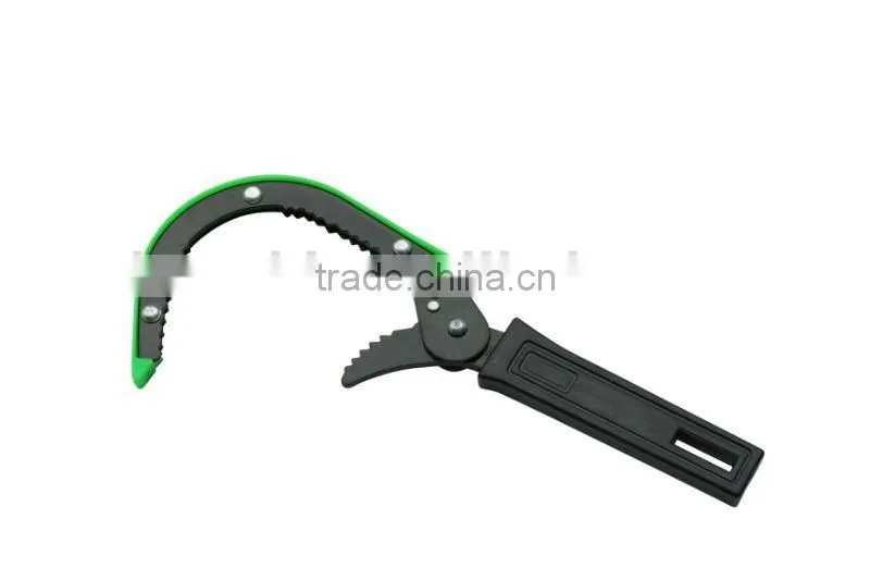 Oil filter wrench