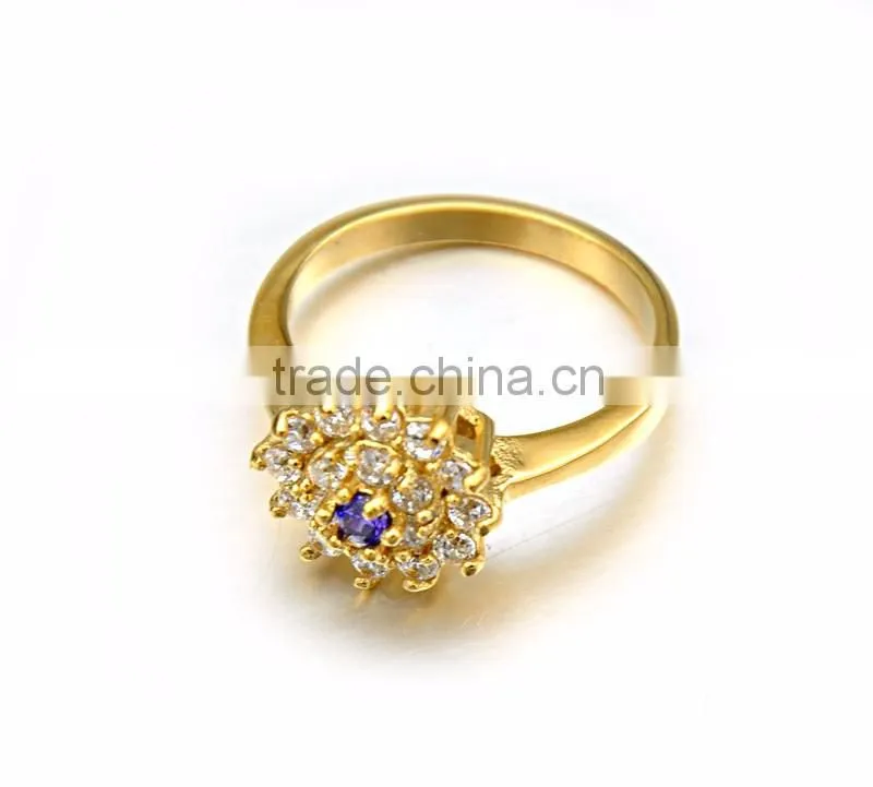 Fancy Women Wedding Band Stainless Steel Dubai Gold Ring with Crystal Flower Jewelry