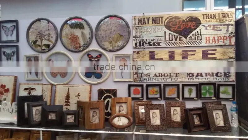2016 new style rural wooden glass frame with linen printing insert