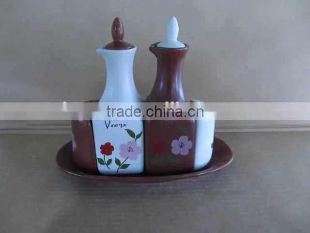 Classical ceramic oil & vinegar bottle set with owl pattern