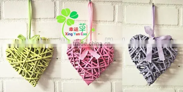 Hanging Wicker Heart for Wedding Party Decoration with Gingham Ribbon