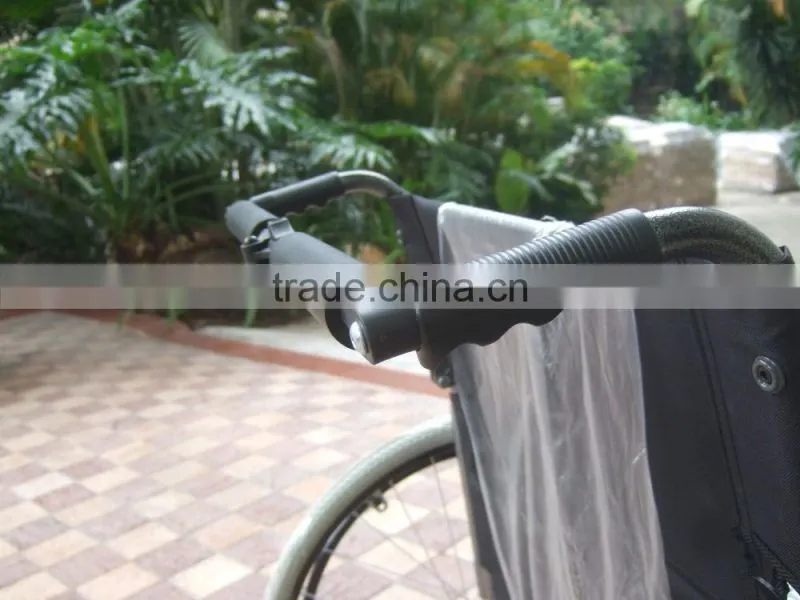 Topmedi new product big bearing capacity beach wheelchair for fat people