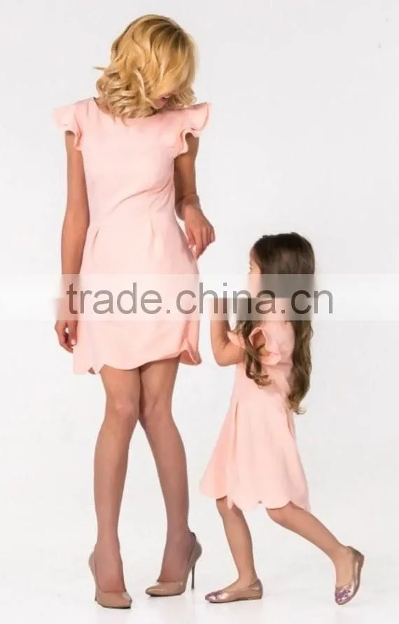 High Quality Pink Ruffles Sleeves Mommy And Baby Matching Short Frock Designs Dress Women Casual