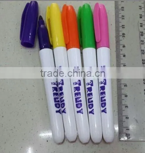 Permanent textile fabric marker