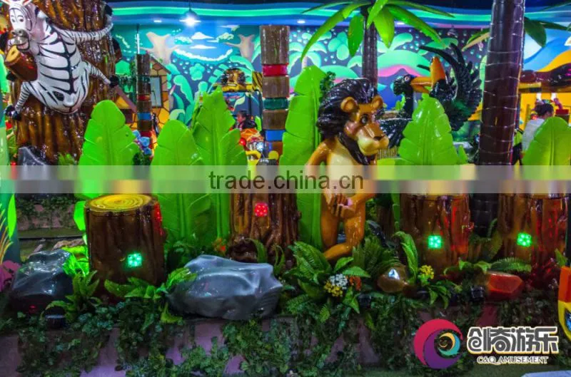 2016 new design jungle style laser shot game car with tracks for theme park