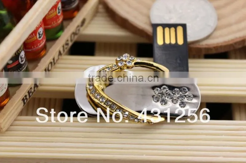 2016 New fashion heart shape USB flash drive for students