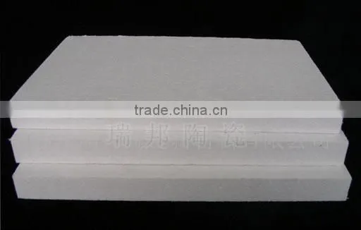 Refractory ceramic fiber board