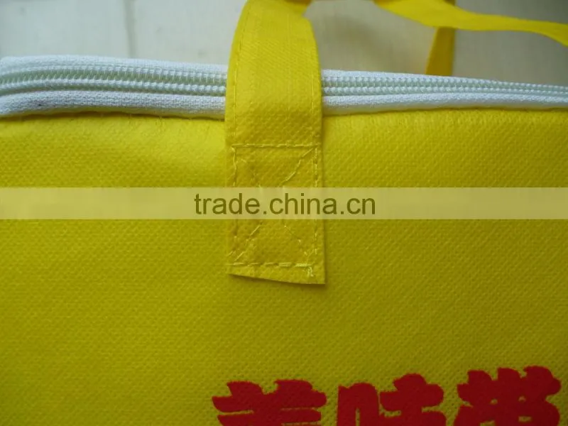 Yellow non woven pizza cooler bag