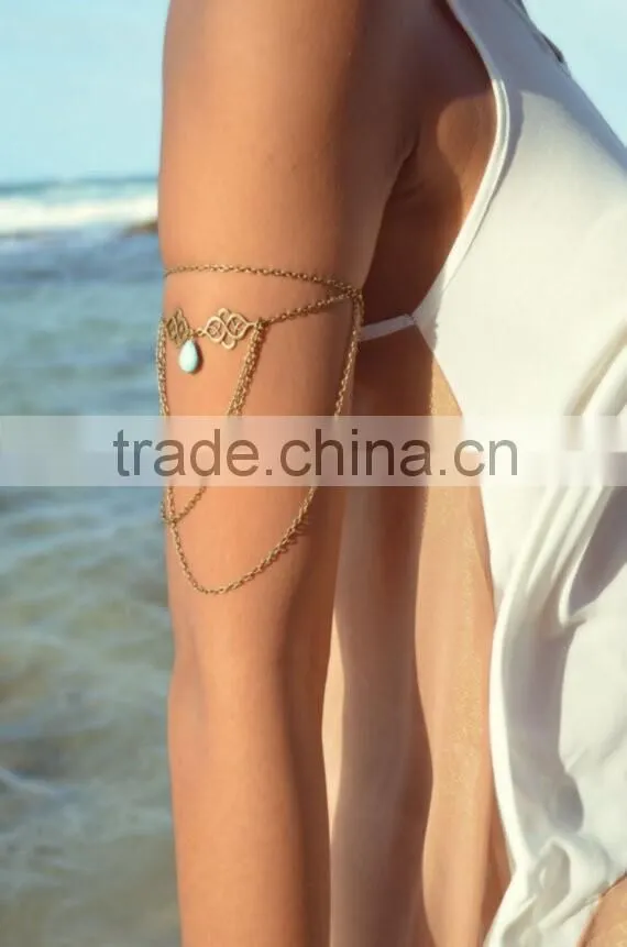 Fashion hollow out auspicious sign arm chain