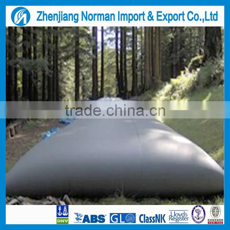 Flexible water storage bladder