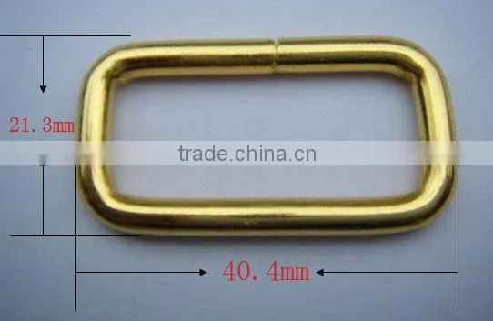 Wire formed metal square-rings for bags