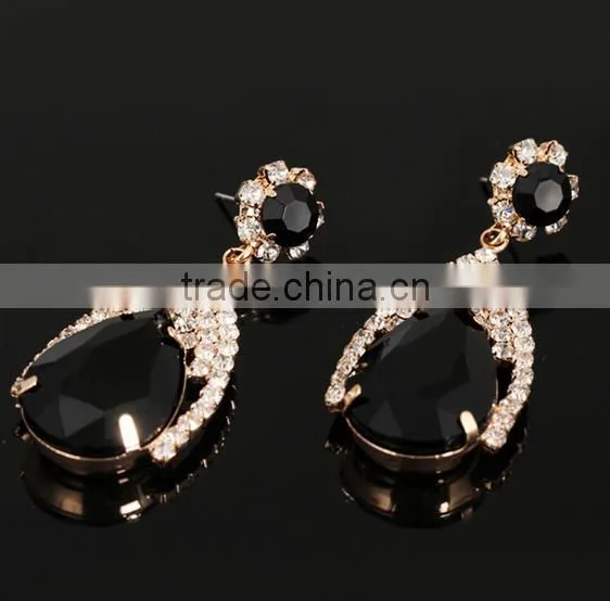 Wholesale High Quality Newest Design Alloy Gold Fancy Diamond earrings