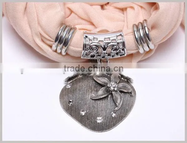 Metal Heart Pendant Necklace Scarf Fashion long Tassel