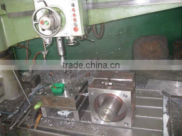 plastic garbage can injection moulding