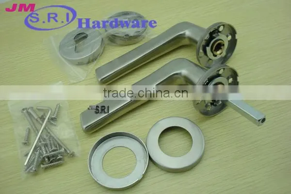 China trade assurance supplier solid stainless steel vintage antique door handle , main door handle