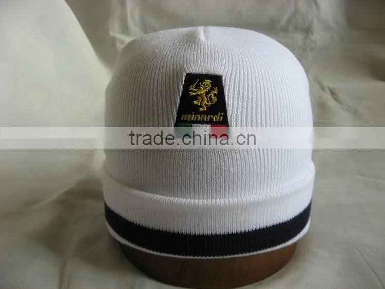 white softtextile wholesale knitted scarf beanie and glo