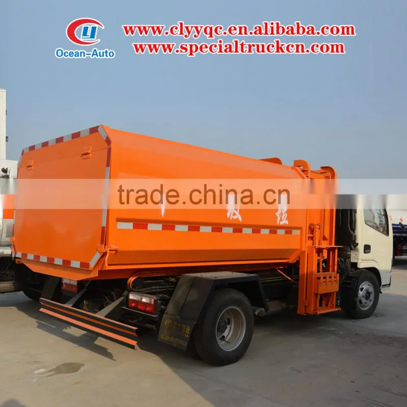 Euro 4 new condition Hydraulic Lifter Garbage truck with 5cbm capacity