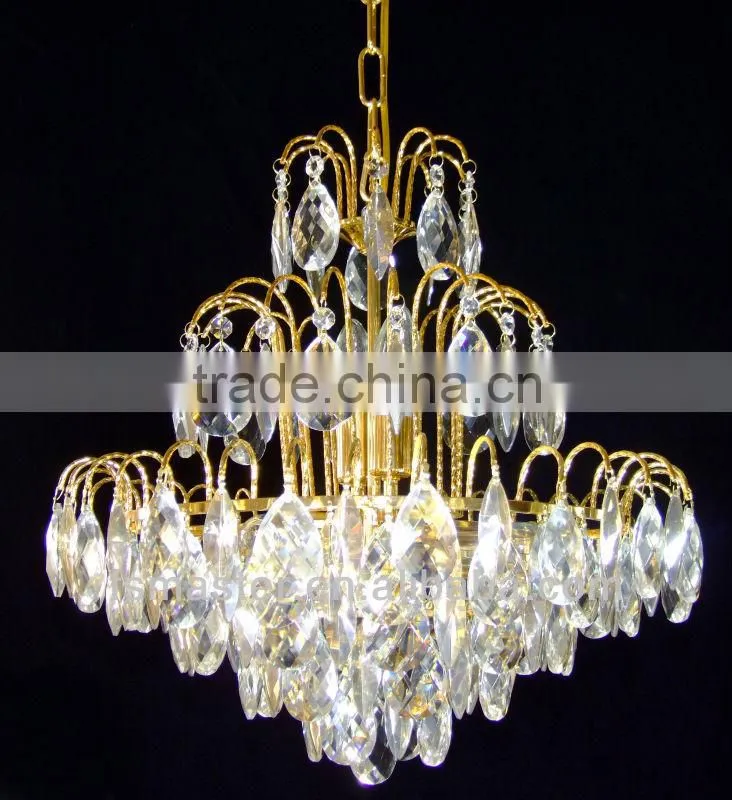 luxury hotel villa lobby big crystal chandelier