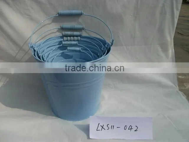 blue Bucket with one handle