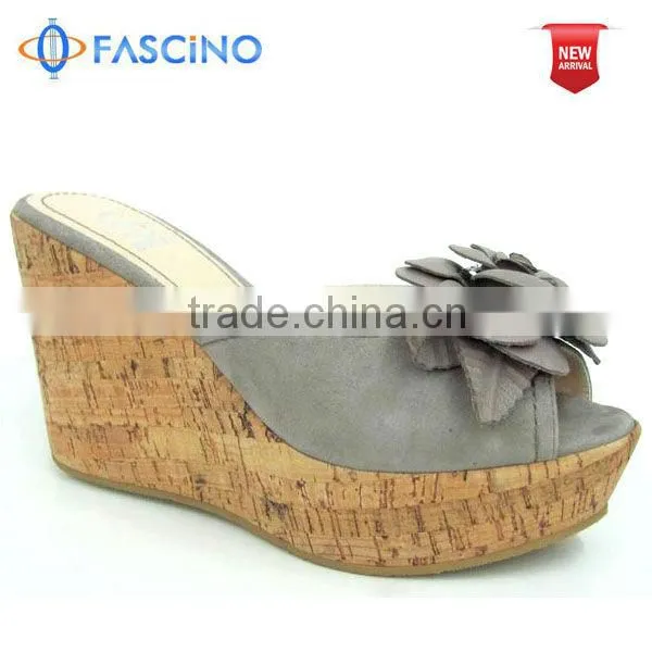 ladies wedge sandals made in suede leather