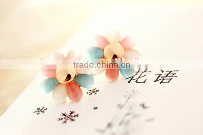 Coral Roses Earrings Daisy flower Earrings Flower Stud Earrings