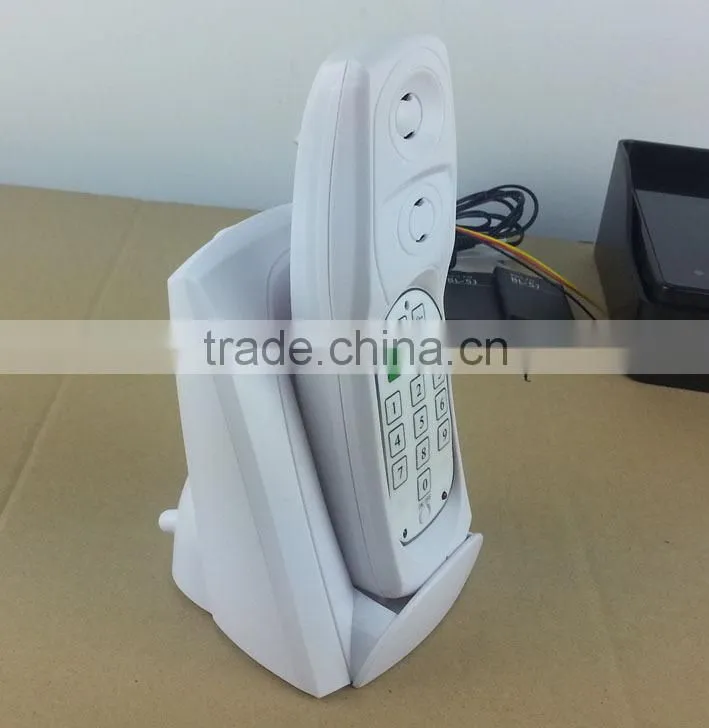 New 2.4G Digital wireless intercom system 1 outdoor units to 3 indoor handsets