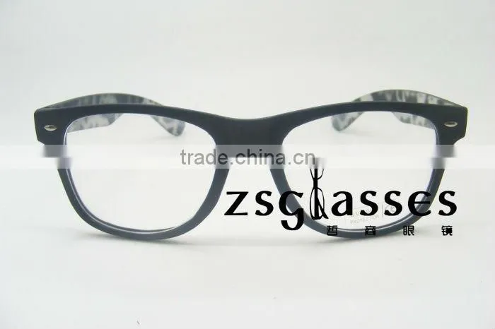 2012Cheap fashion custom made stripe glasses print logo in frame