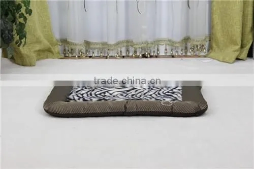 The Wild Dog Luxurious thick oxford fabric pet bed