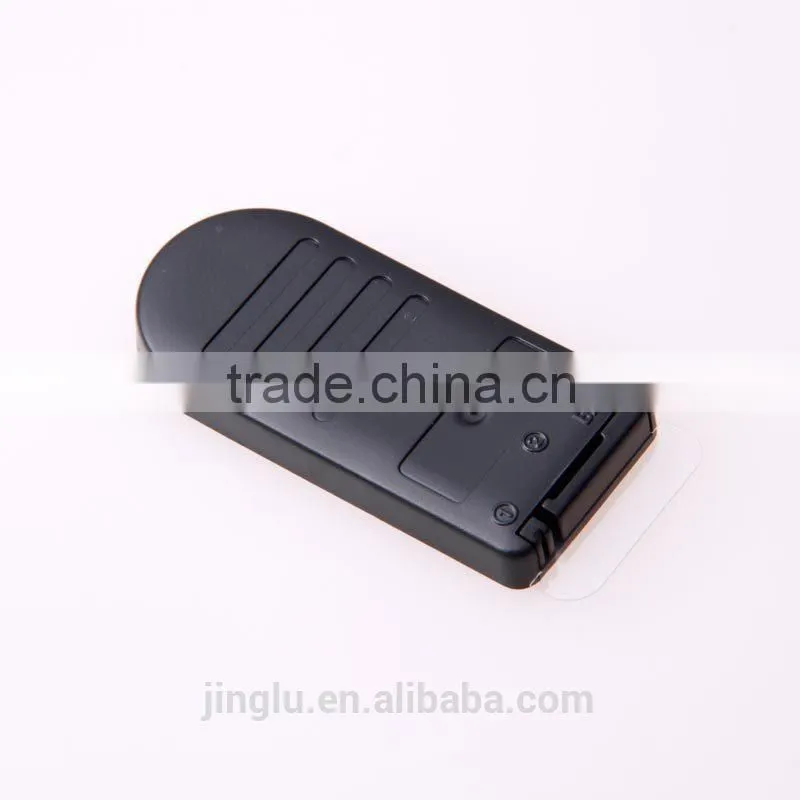 Battery Grip for Nikon D7000 as MB-D11 + 2 battery holders + ML-L3