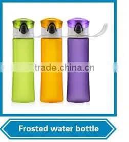 Customized tritan 600ml oem plastic sport tea bottles