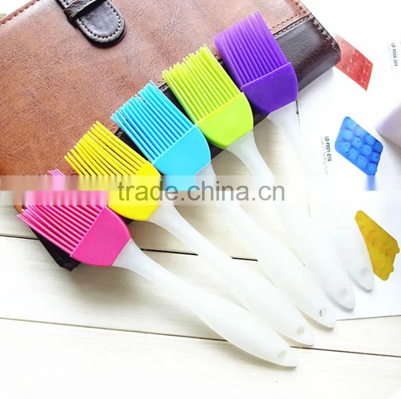 Amazon Hot Selling Solid Core and Hygienic Solid Coating Silicone Pastry Basting Grill Silicone Barbecue Brush