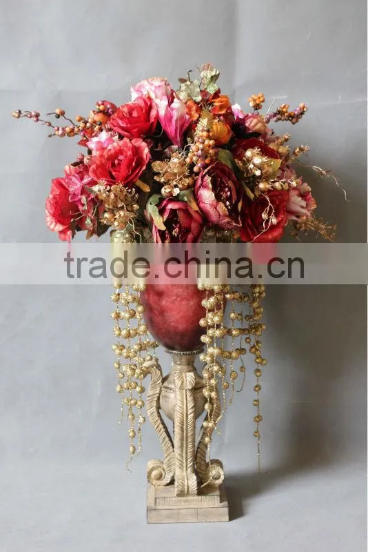 Hand-made polyresin flower vase