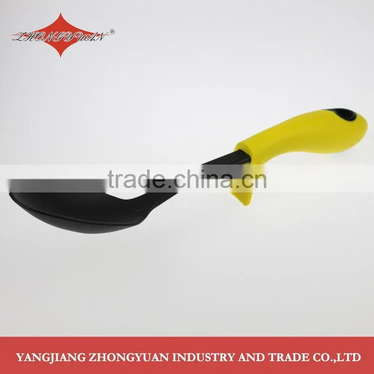Non-slip love heart shape handle plastic nylon skimmer kitchen utensils