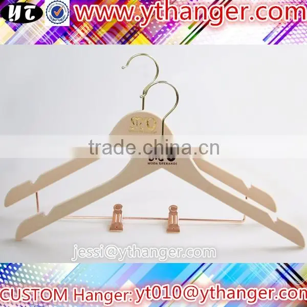 YY0524 women or men flat wooden suit hanger with trousers clips