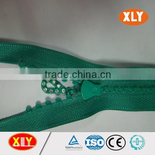 China XLY zipper #8 polyester tape low price diamond zipper