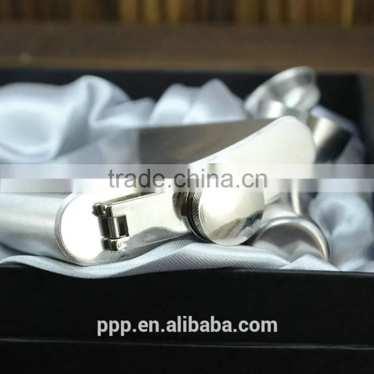 small cup emboosed mini hip falsk