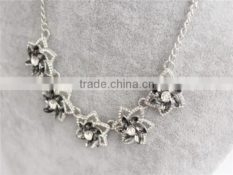 Cheap price white gold plated jewelry, fashionable design jewerly flower crystal necklace