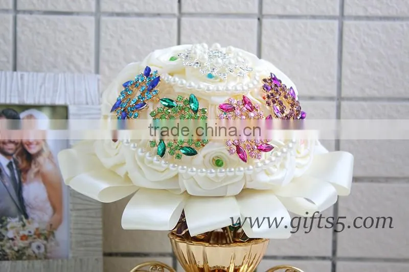 Handmade rose bridal brooch bouquet