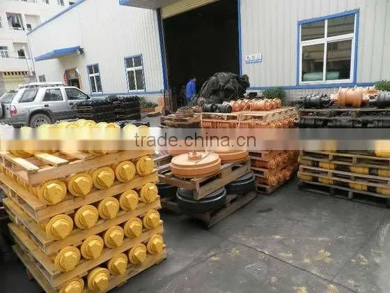 Professional Made Top Roller Bottom Roller Carrier Roller For Excavator and Bulldozer Komats-u/Hitachi/Doosan/Daewoo/Volvo/C A T